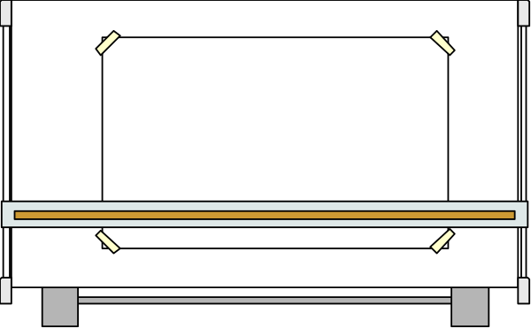 The image shows a simple line drawing of an empty train car with yellow lines indicating doors on either side.